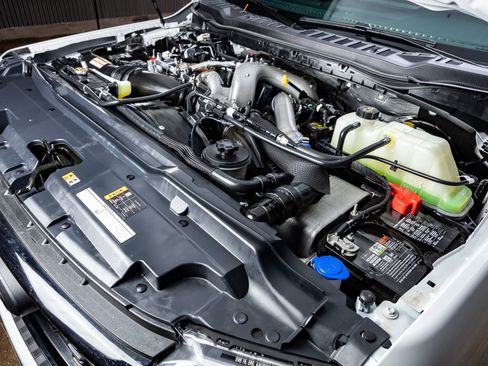 Used 2025 Ford F250 XLT w/ Black Appearance Package image 40