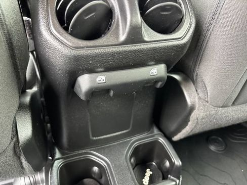 Used 2021 Jeep Wrangler Unlimited Sport AWD/4WD image 13