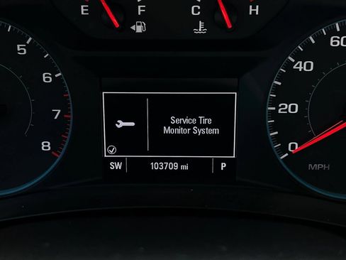 Used 2020 Chevrolet Traverse LS w/ LPO, Black Accent Package FWD image 10