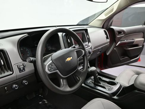 Used 2020 Chevrolet Colorado W/T w/ WT Convenience Package AWD/4WD image 12