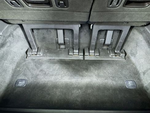 Used 2024 Kia Carnival LX image 34