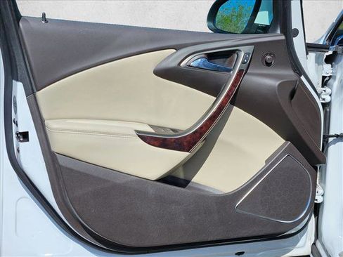 Used 2017 Buick Verano Sport Touring image 10