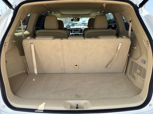 Used 2016 Toyota Highlander Limited Platinum AWD/4WD image 36