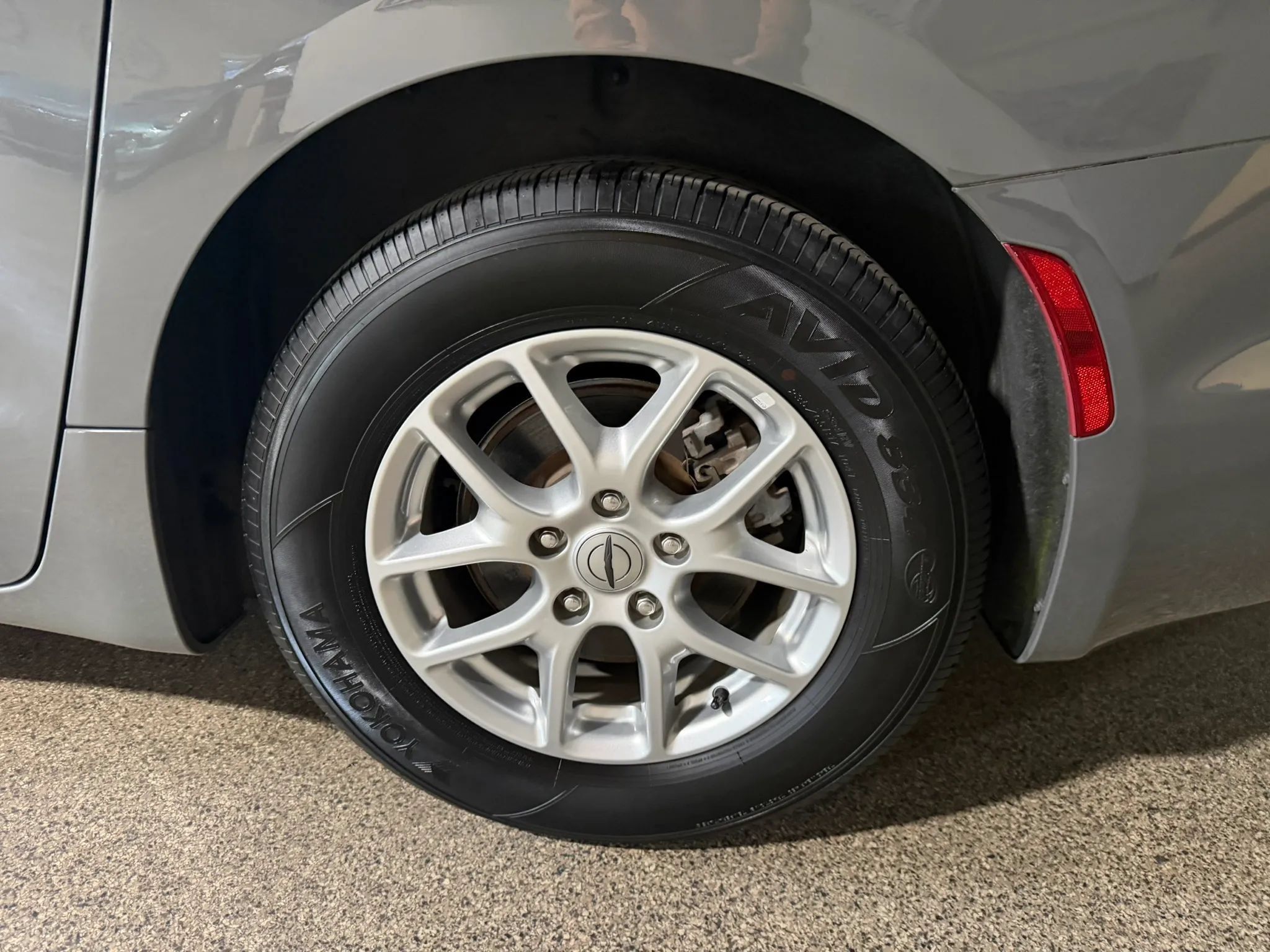 Used 2022 Chrysler Pacifica Touring-L FWD image 68