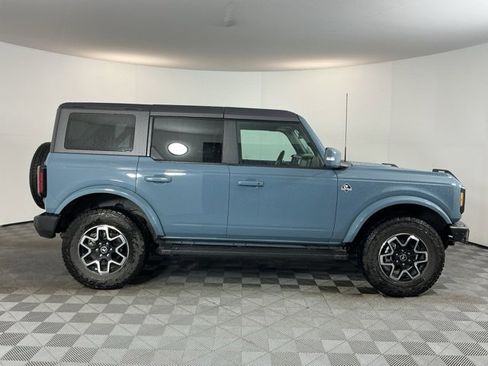 Used 2022 Ford Bronco Outer Banks image 4