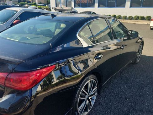 Used 2015 INFINITI Q50 Premium w/ Navigation Package AWD/4WD image 3