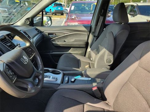 Used 2021 Honda Passport Sport image 12