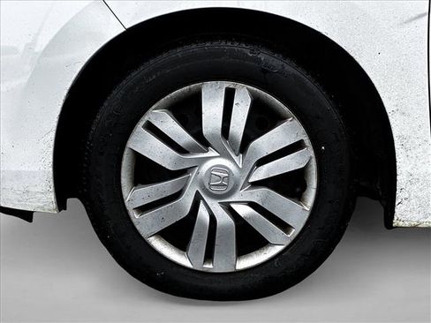 Used 2016 Honda Fit LX image 9