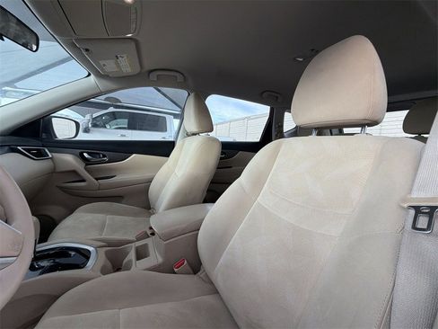 Used 2015 Nissan Rogue SV image 7