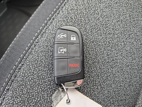 New 2026 RAM ProMaster 2500 w/ Convenience Group image 32