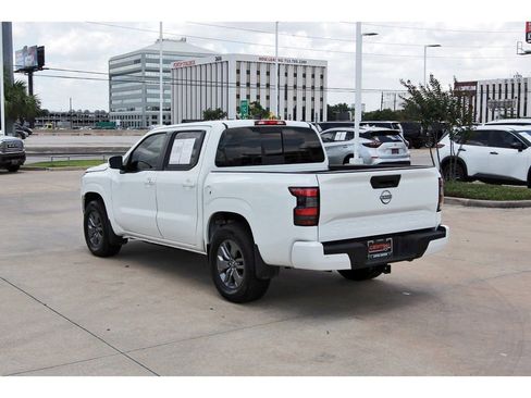 Used 2025 Nissan Frontier SV w/ SV Convenience Package RWD image 3