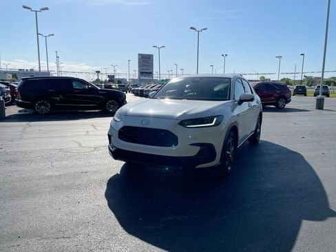 Used 2023 Honda HR-V EX-L image 1