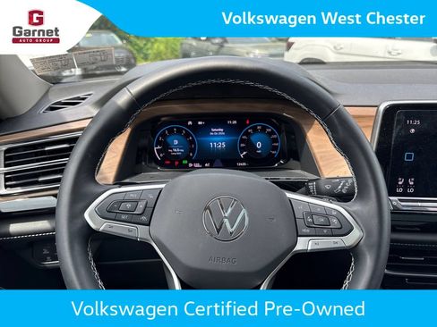 Used 2024 Volkswagen Atlas SE w/ Panoramic Sunroof Package AWD/4WD image 14