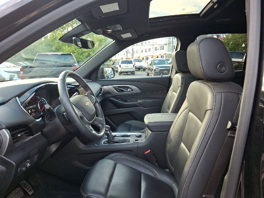 Used 2023 Chevrolet Traverse LT AWD/4WD image 13