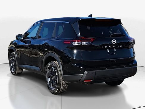 Used 2025 Nissan Rogue SV image 7
