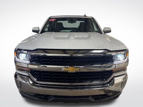 Used 2019 Chevrolet Silverado 1500 LT w/ All Star Edition AWD/4WD image 9