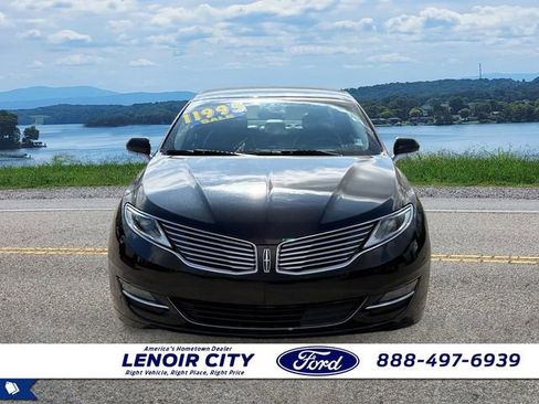 Used 2016 Lincoln MKZ image 8