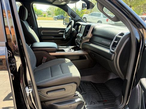 Used 2019 RAM 1500 Big Horn AWD/4WD image 7