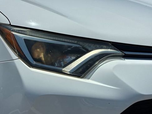 Used 2016 Toyota RAV4 LE FWD image 25