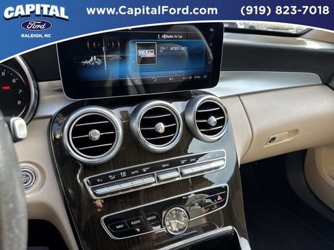 Used 2019 Mercedes-Benz C 300 Sedan image 27