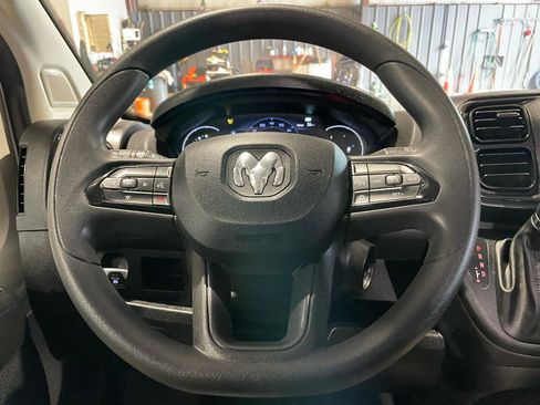 Used 2022 RAM ProMaster 2500 FWD image 18