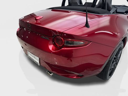 Used 2023 MAZDA MX-5 Miata Grand Touring RWD image 18