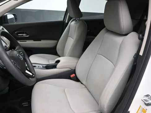 Used 2022 Honda HR-V EX image 18