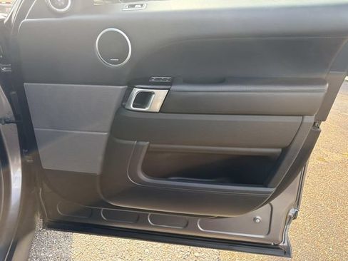 Used 2019 Land Rover Range Rover Sport Supercharged AWD/4WD image 18
