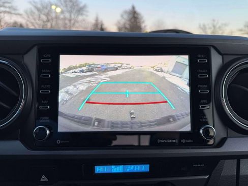 Used 2023 Toyota Tacoma TRD Off-Road image 26