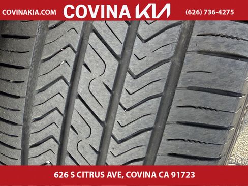 Used 2018 Ford Explorer XLT w/ Equipment Group 202A image 33