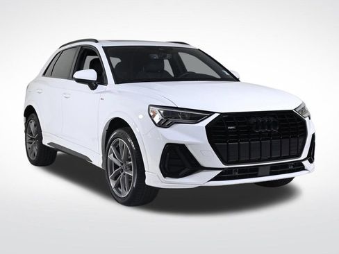 Used 2025 Audi Q3 2.0T Premium w/ Convenience Package image 7