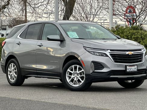 Used 2023 Chevrolet Equinox LT w/ LPO, Floor Liner Package image 2