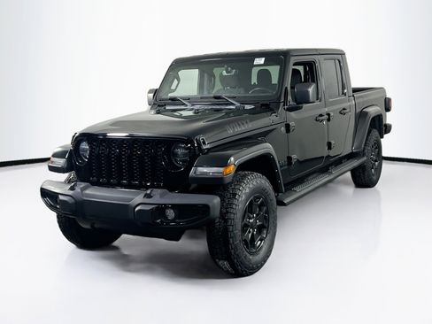 Used 2022 Jeep Gladiator Sport AWD/4WD image 1