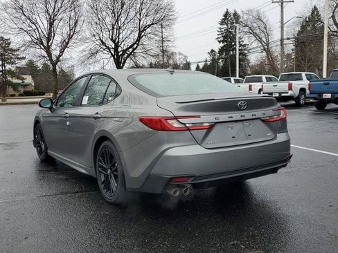 New 2026 Toyota Camry SE image 3