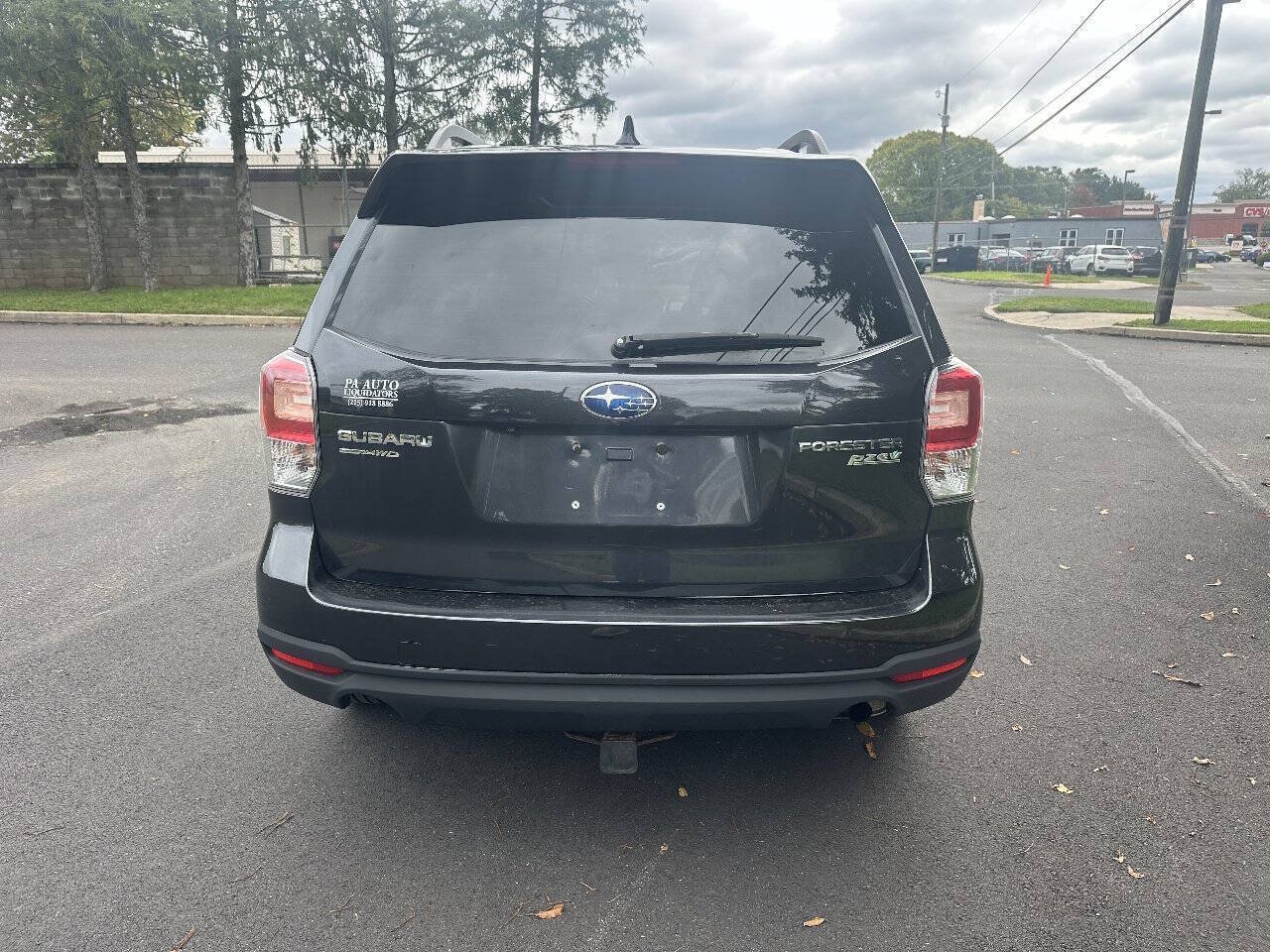 Used 2017 Subaru Forester 2.5i Premium w/ All-Weather Package AWD/4WD image 7