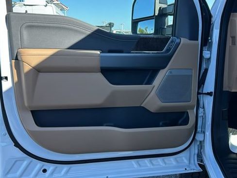 New 2026 Ford F250 Lariat w/ Lariat Premium Package AWD/4WD image 18
