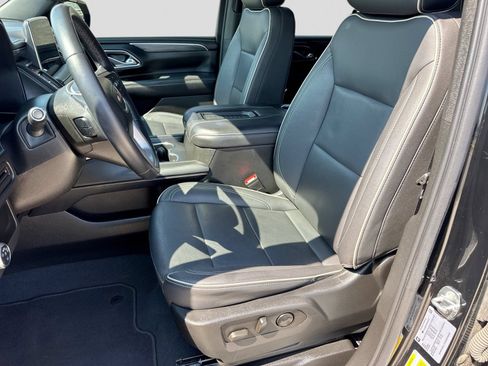 Used 2023 GMC Yukon SLT AWD/4WD image 19
