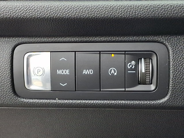 Used 2026 Chevrolet Traverse RS AWD/4WD image 9