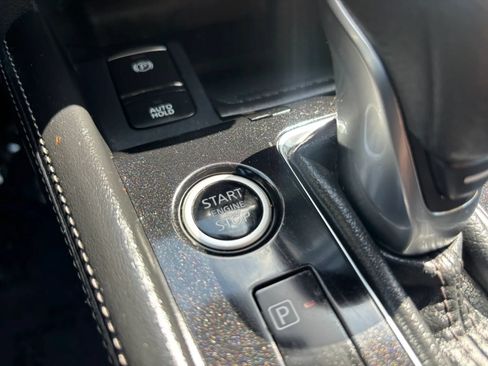 Used 2024 Nissan Kicks SV FWD image 37
