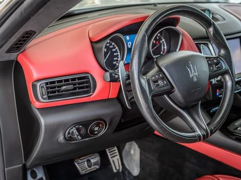 Used 2019 Maserati Levante GranSport AWD/4WD image 27