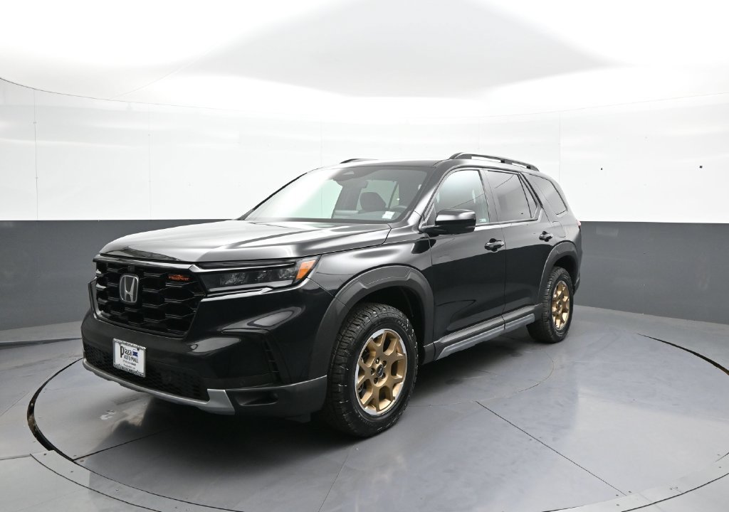 Certified 2024 Honda Pilot TrailSport image 1