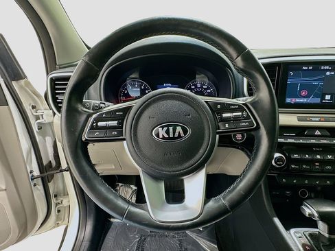 Used 2021 Kia Sportage EX w/ EX Technology Package FWD image 11