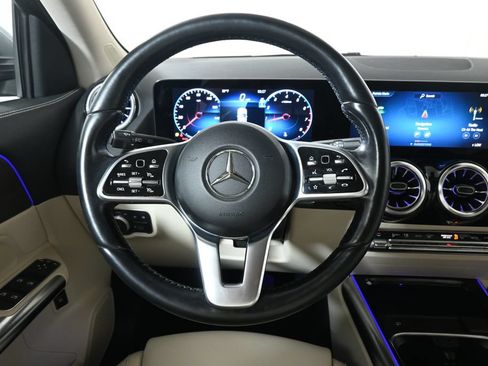Certified 2023 Mercedes-Benz GLA 250 4MATIC image 17