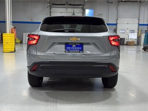 Used 2024 Chevrolet Trax LS image 5
