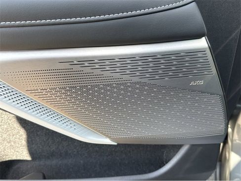 New 2026 Cadillac Optiq Luxury 2 image 34