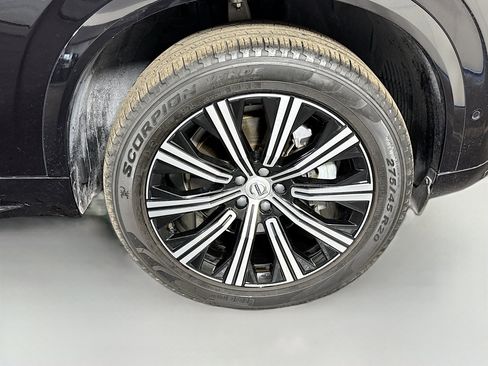 Used 2024 Volvo XC90 B5 Plus image 32