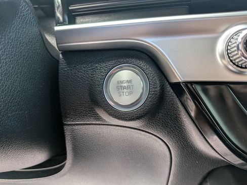 Used 2023 Kia Telluride S w/ S Sunroof Package FWD image 27