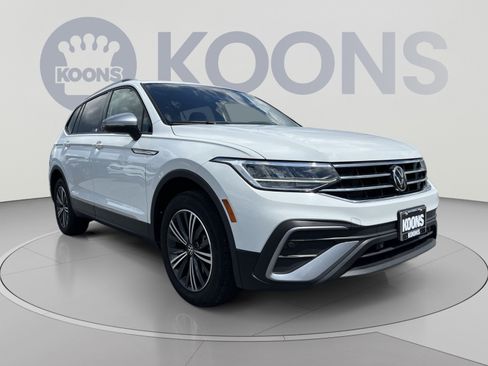 Used 2024 Volkswagen Tiguan Wolfsburg Edition AWD/4WD image 10