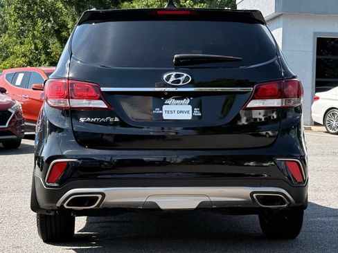 Used 2017 Hyundai Santa Fe SE w/ SE Premium Package 02 FWD image 4