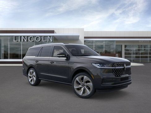 New 2026 Lincoln Navigator Black Label AWD/4WD image 7